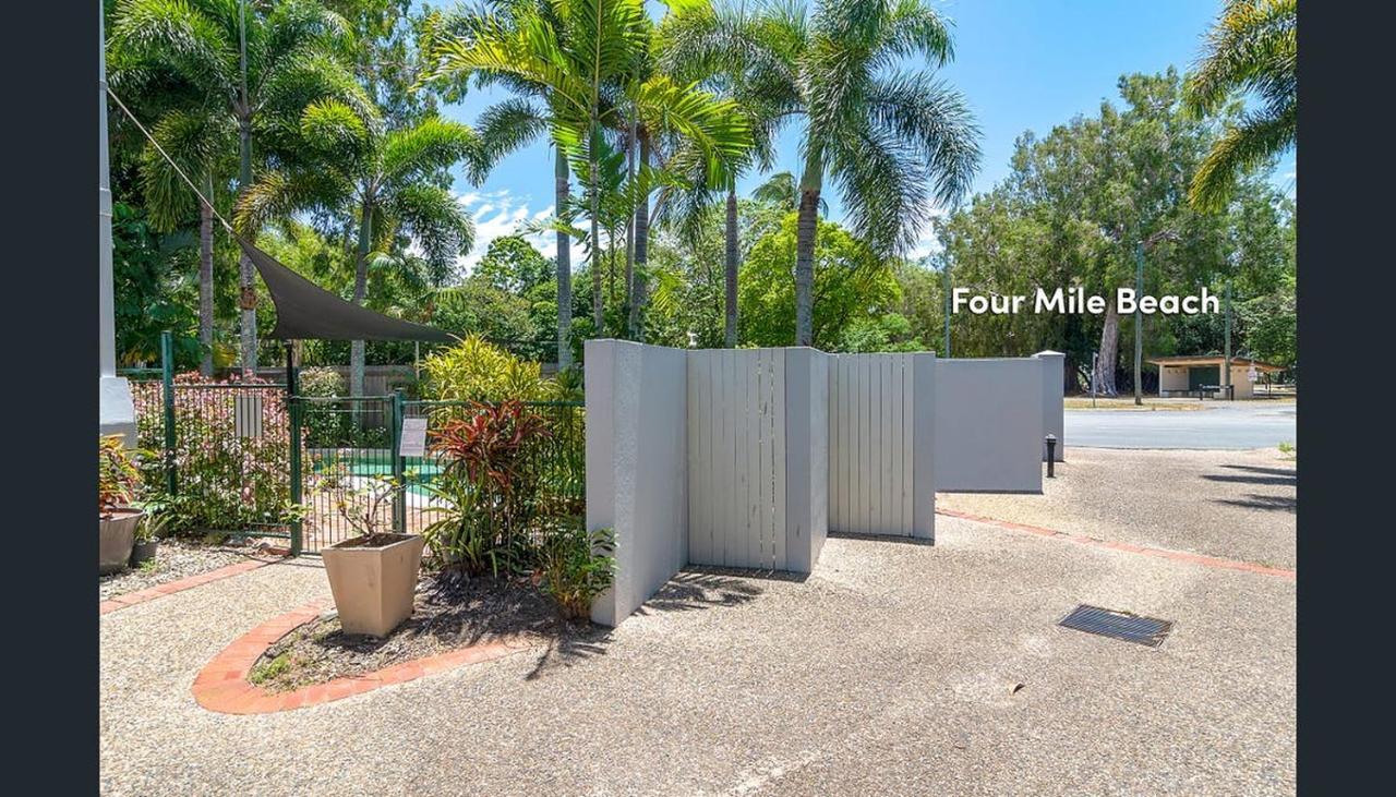 Modern 2 Bedroom Townhouse - Four Mile Beach Escapes Port Douglas Esterno foto